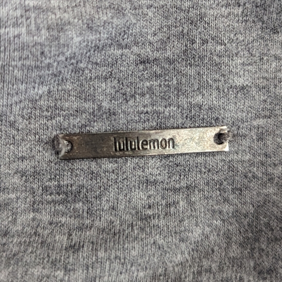 Lululemon Awareness Wrap [10] - Picture 7 of 9